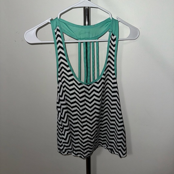 RUE21 TOP S - Picture 1 of 3